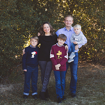 Dina Frisella Zumwalt ?96 Family