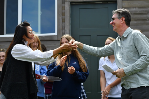 Jose Carlos Fajardo/Bay Area News Group Carondelet Center for Innovation director Chris Walsh, r...